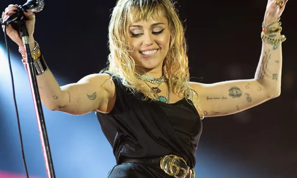 Miley Cyrus Net Worth 